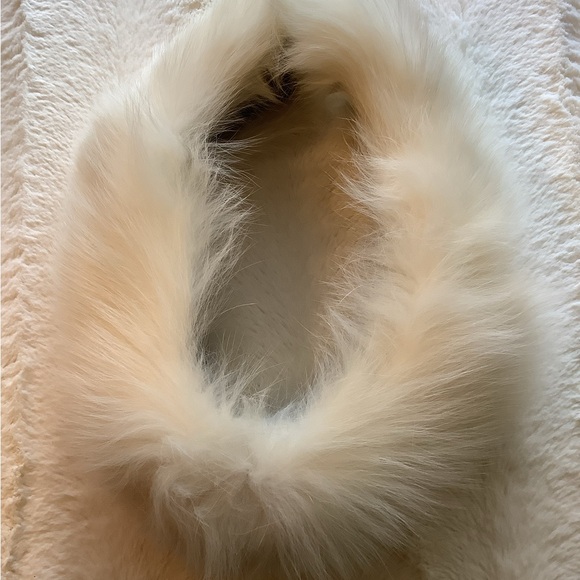 Genuine Winter White Arctic Fox Fur Headband - Neck Warmer - Picture 5 of 6